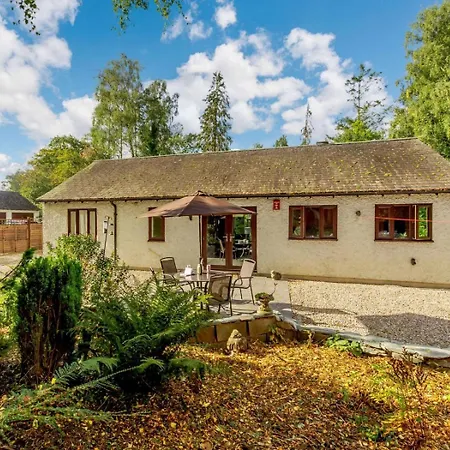 2 Bed In Oc-89794 Casa de Férias *